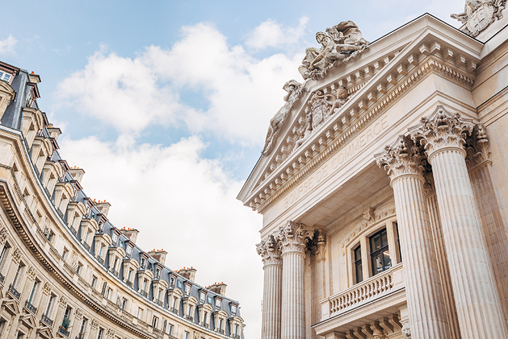 Le fronton de la Bourse de Commerce