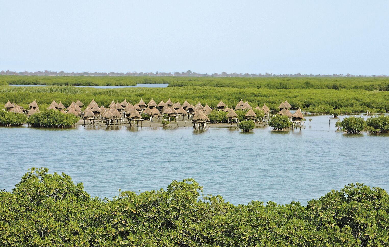 Les greniers à mil de Fadiouth voyage culturel arts et vie gastronomie sénégalaise