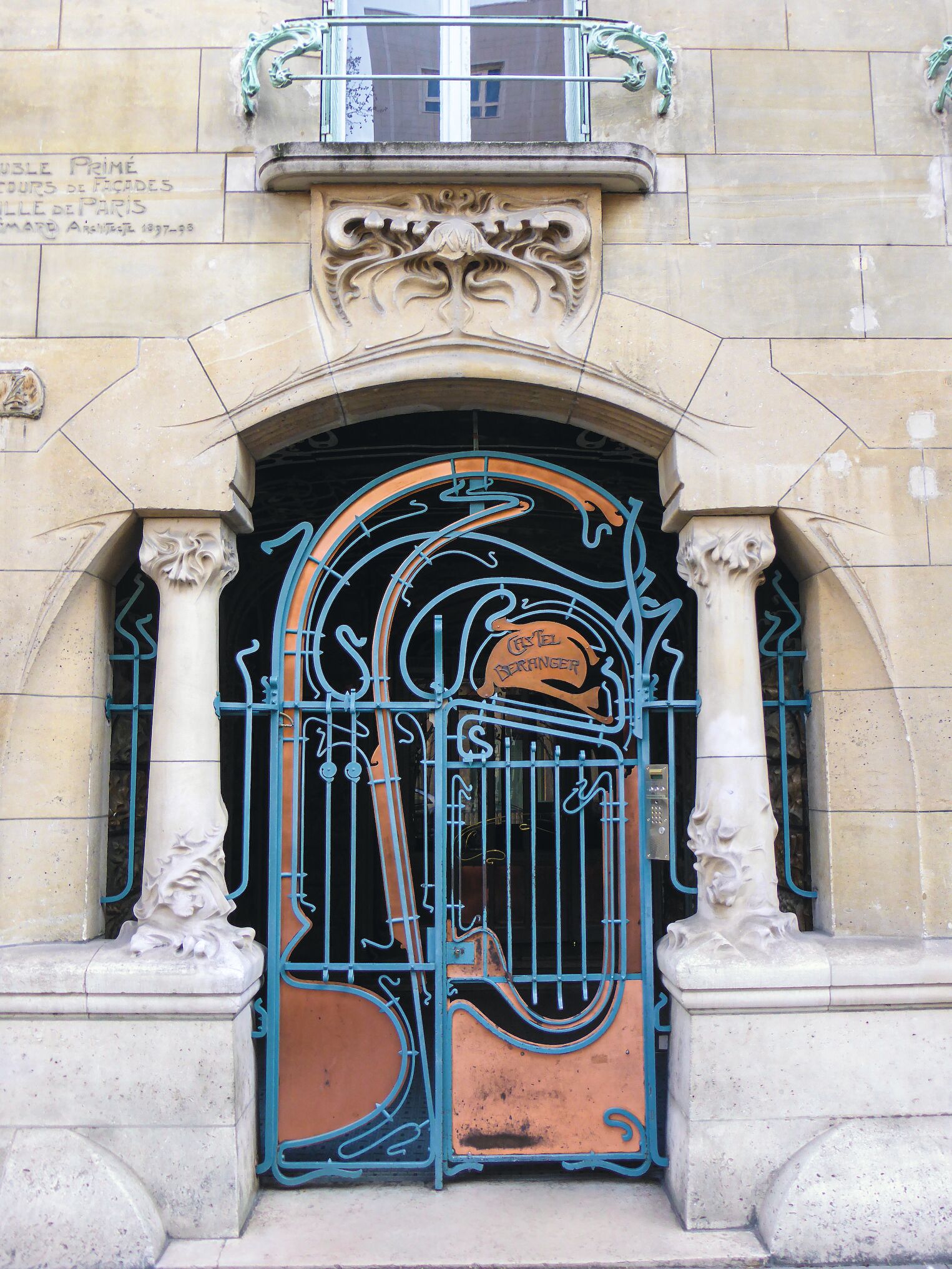 L'entrée du Castel Béranger, à Paris