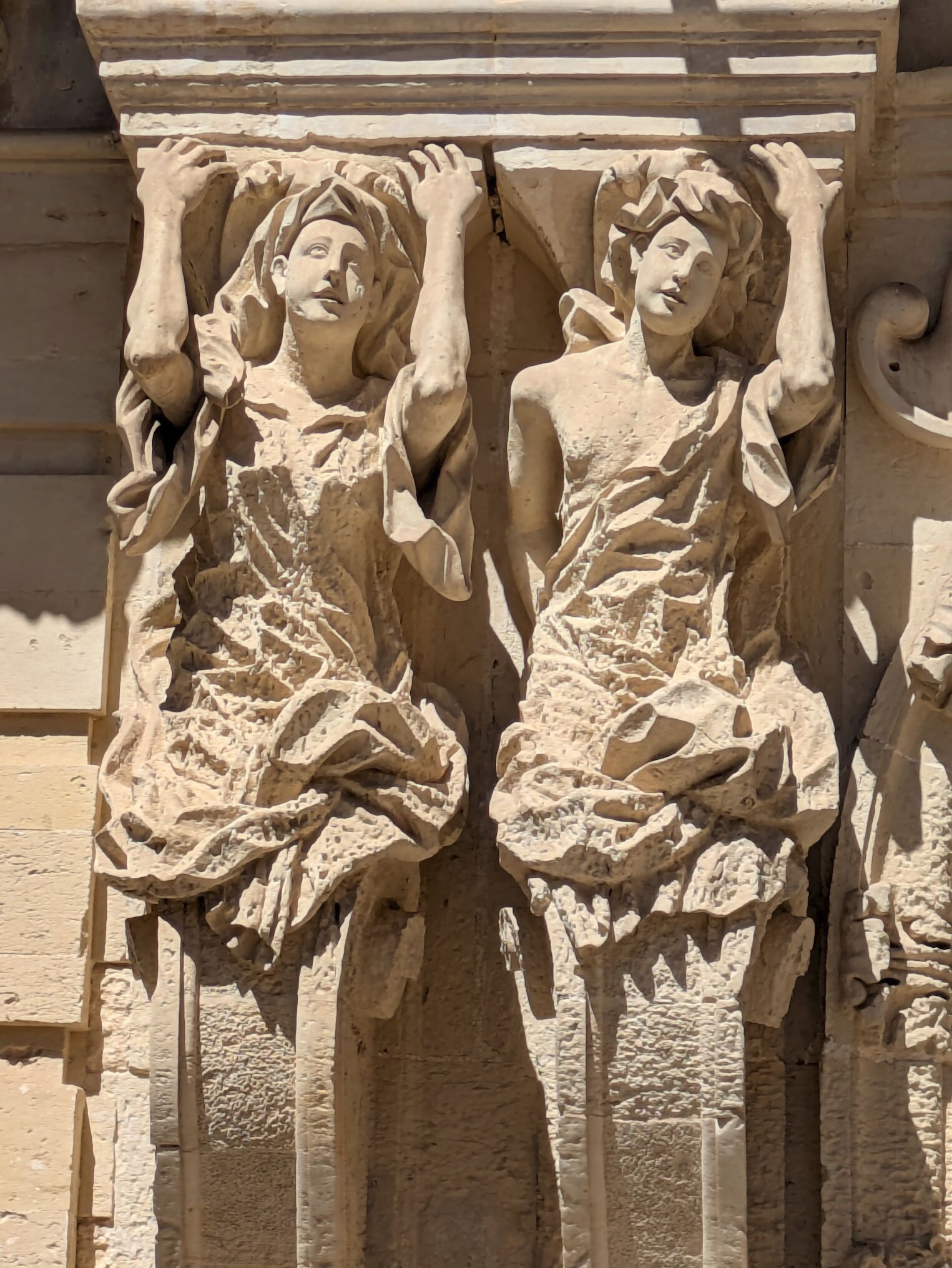 Détail baroque d'une façade à Lecce
